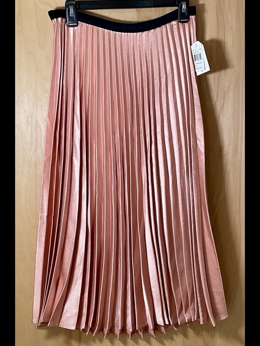 C + J Collection Accordian Pleat Antique Blush Saloon Rose Skirt - NWT